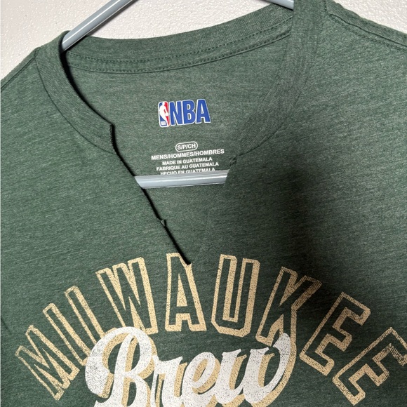 NBA Milwaukee Bucks Brew City Green Tee - Picture 3 of 4